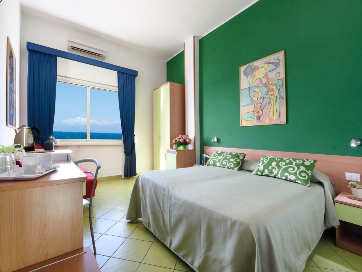 Alta Marea Sorrento * Massa Lubrense